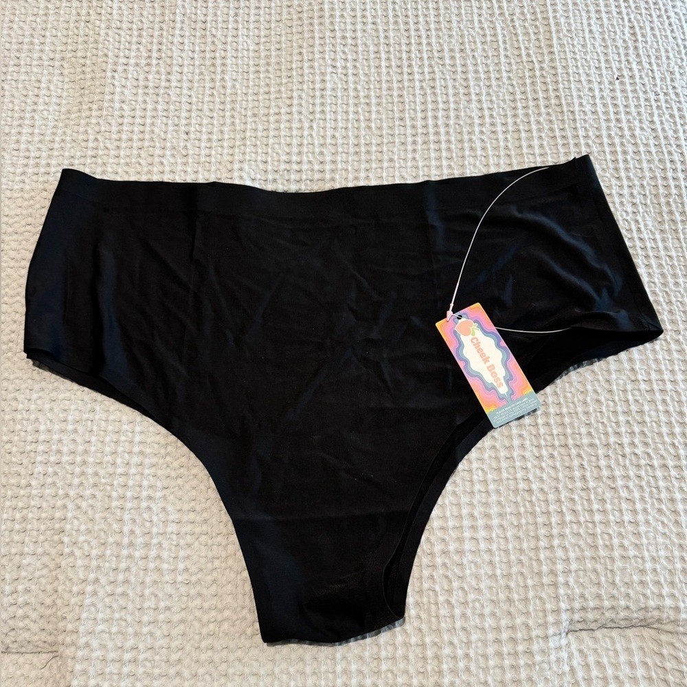 NEW Cheekboss Seamless Smooth Briefs Womens Plus Black 3X NWT